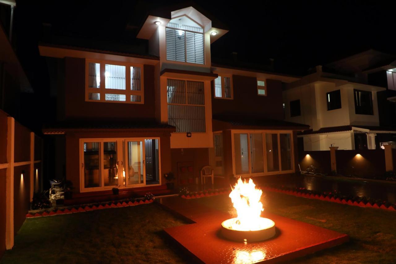 Villa Hailstone *